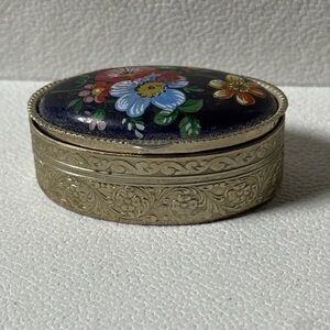 A Lovely Vintage French metal Trinket Box / Pill Box